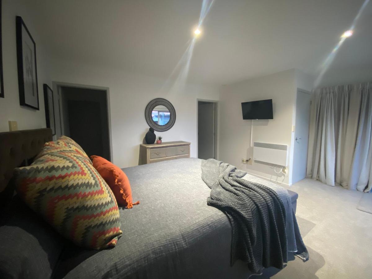 Modern Beach Apartment With Pool & Location Mount Maunganui Exteriör bild