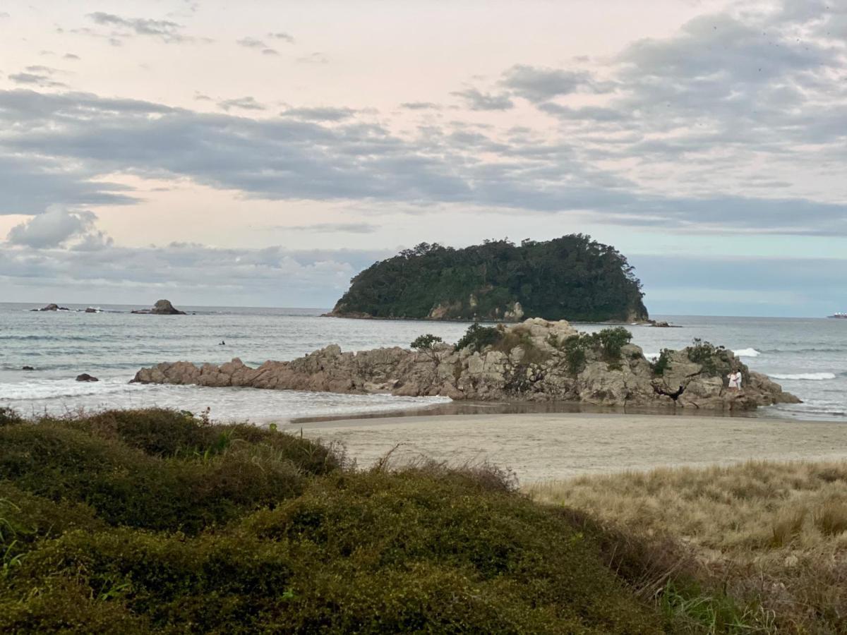 Modern Beach Apartment With Pool & Location Mount Maunganui Exteriör bild