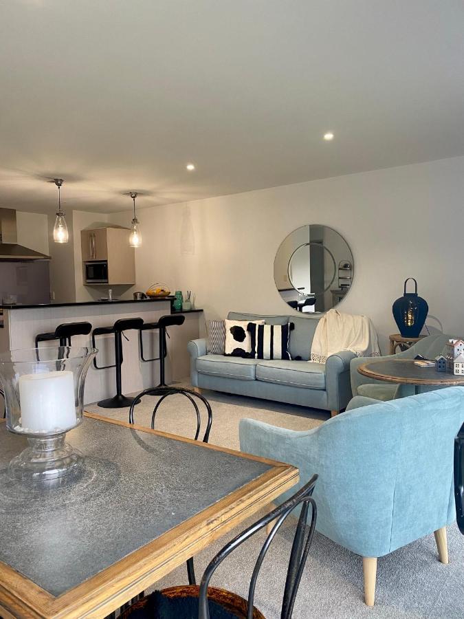 Modern Beach Apartment With Pool & Location Mount Maunganui Exteriör bild